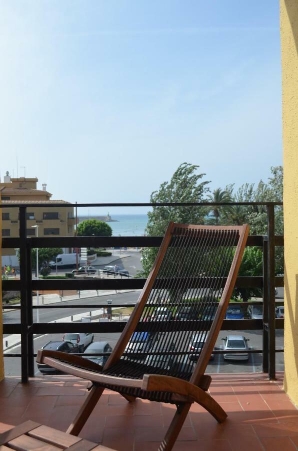 Primera Linea En Playa Sur. Plaza Constitucion Peniscola Bagian luar foto