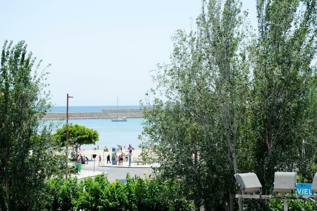 Primera Linea En Playa Sur. Plaza Constitucion Peniscola Bagian luar foto